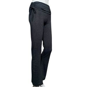 Victoria’s Secret Sport Ruched Fold-Over Waist Yoga Pant (XS Short)